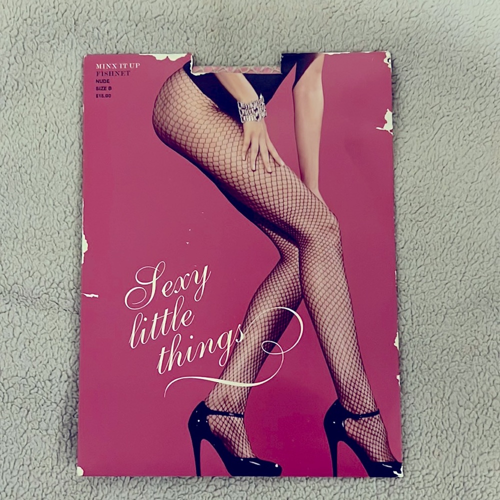 Sexy Little Things Fishnet Pantyhose Size B-NWT